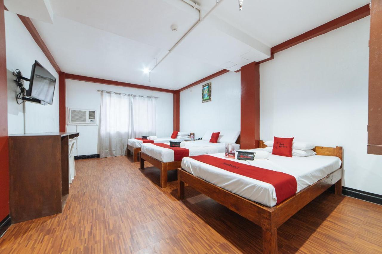 Reddoorz At Nirvana Pension House バコロ エクステリア 写真